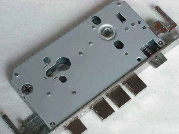 深泽24小时上门开锁公司